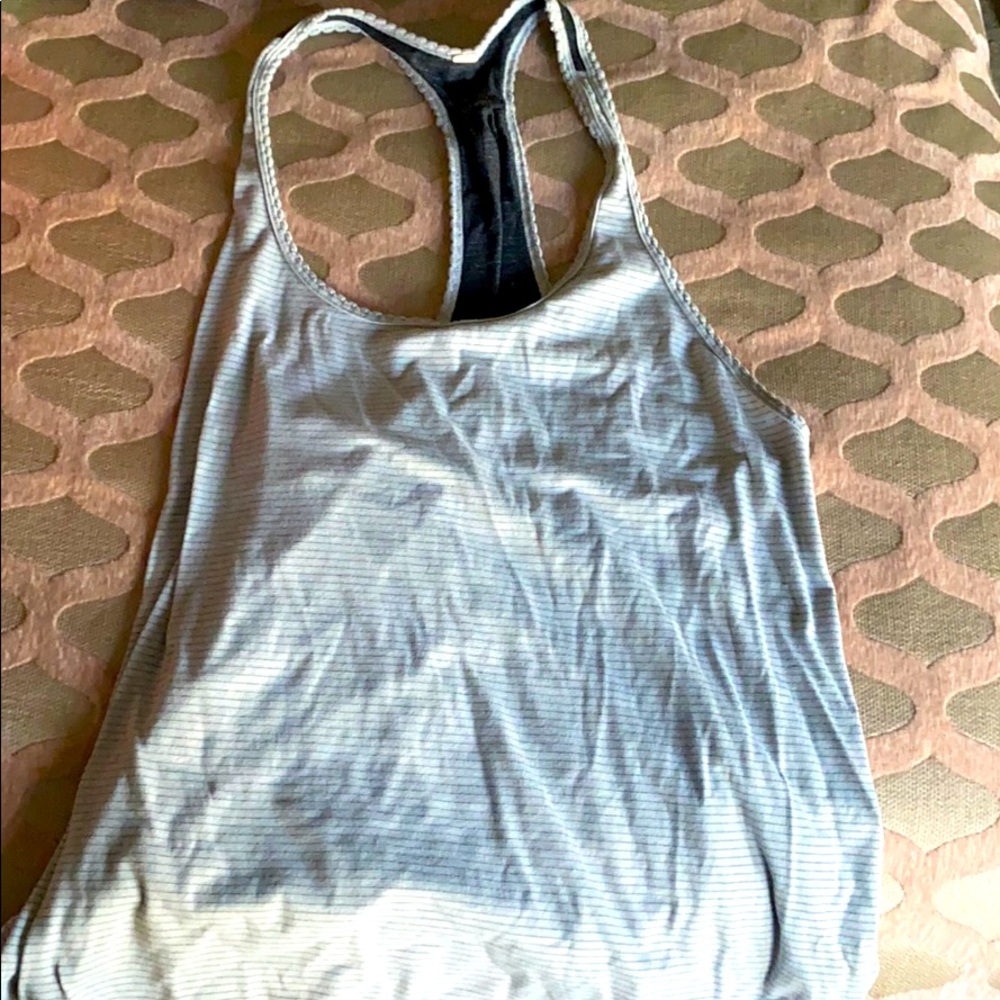 Lululemon train times tank size 8
